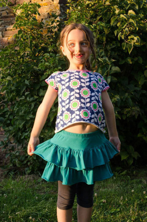 Jupette à volants pour fillette - 4-6-8 ans - tuto couture