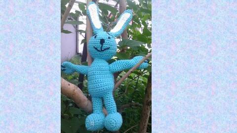 Häkelanleitung blauer Hase