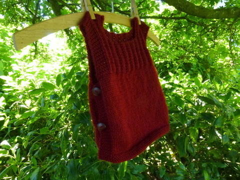 Pull sans manche. Comme 3 pommes - tricot