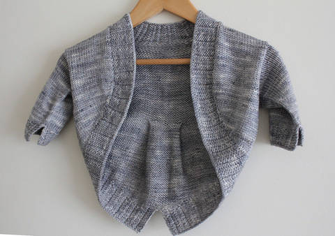 Petite Fille Modèle - Child Shrug Knitting Pattern