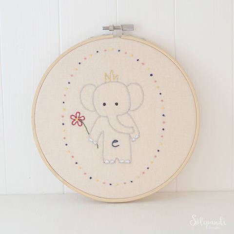 Little Elephant, hand embroidery PDF pattern & instructions (en)