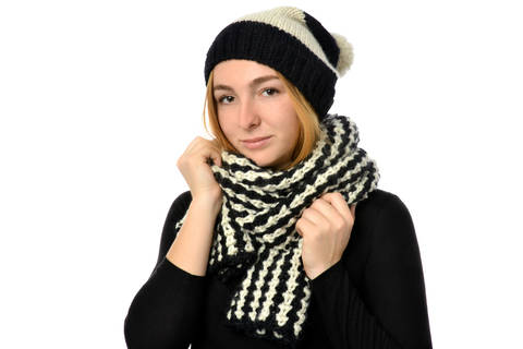 Beanie mit Blockstreifen und Bommel, E-BOOK