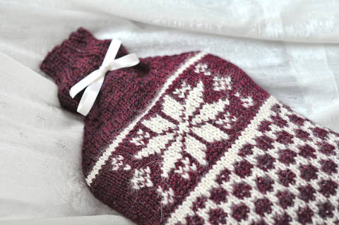 Wärmflaschenhülle mit Fair Isle-Muster