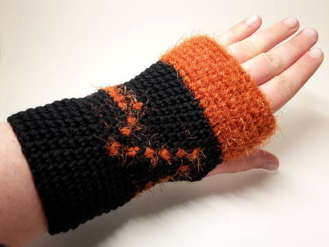 Armstulpen „Leben“ im Tapestry Style – Häkelanleitung