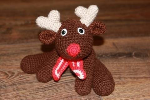 Reni, das Weihnachtsrentier - Häkelanleitung