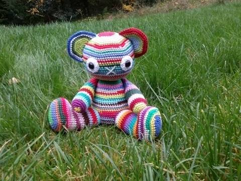 Häkelanleitung Streifenteddy