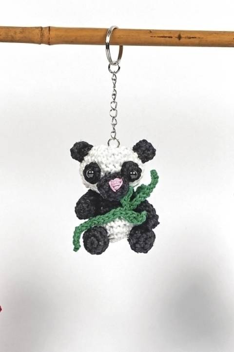 Amigurumi Schlüsselanhänger Panda "Lin-Lin"