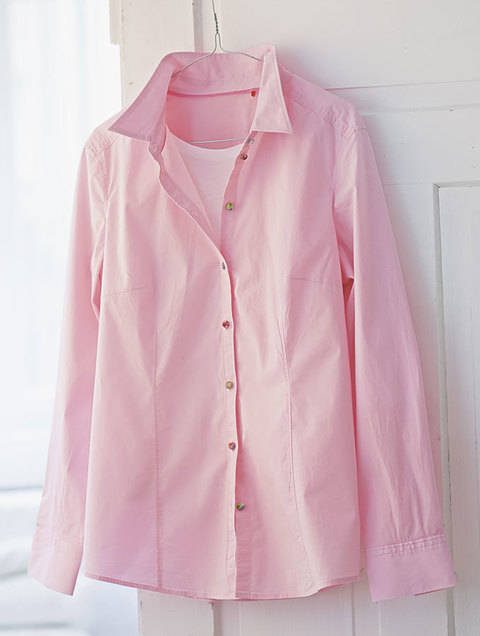 Bluse mit bezogenen Knöpfen / Upcycling