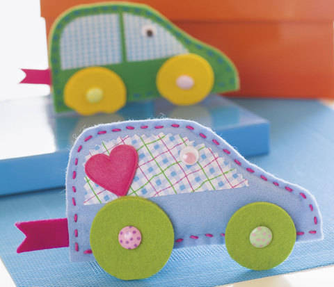 Fröhlich-buntes Spielauto Nähanleitung mit Schnittmuster