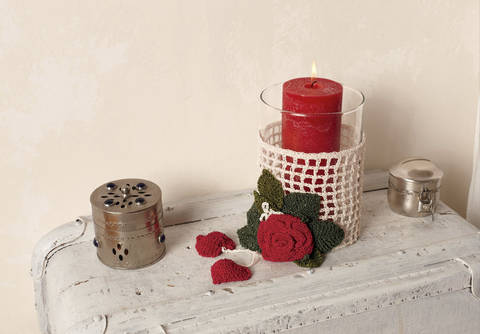 Kerzenhalter Hearts & Roses Häkelanleitung