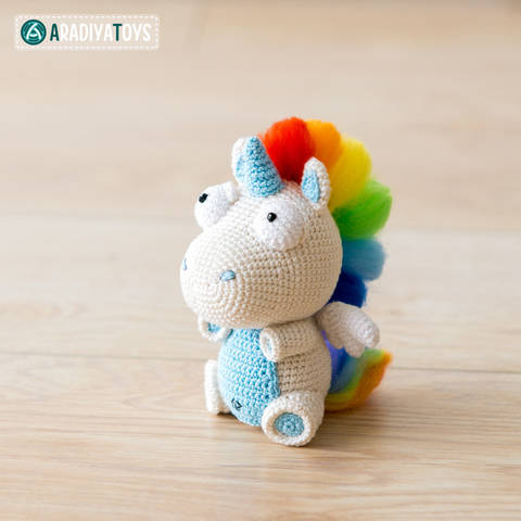 Modèle au crochet de la Licorne Corki de «AradiyaToys Design»