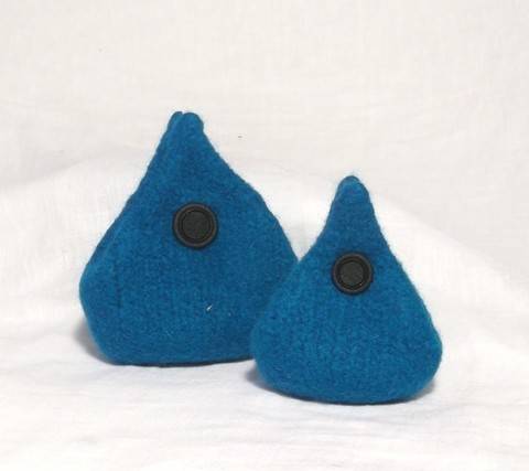 Teardrop pouch