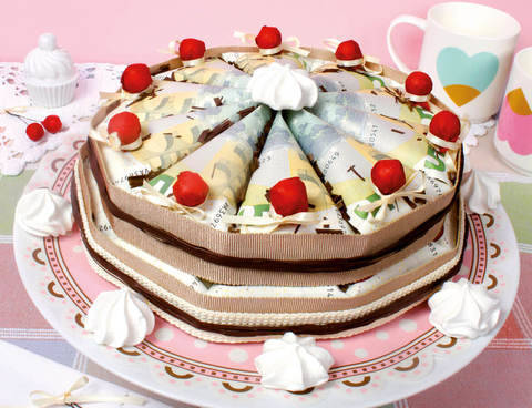 Schwarzwälder Geldtorte Bastelanleitung