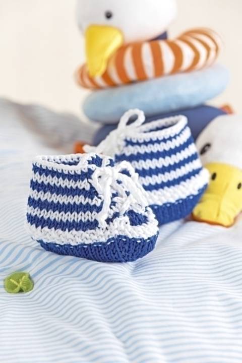 Gestrickte Unisex-Babyschuhe aus Baumwollgarn im Streifenmuster