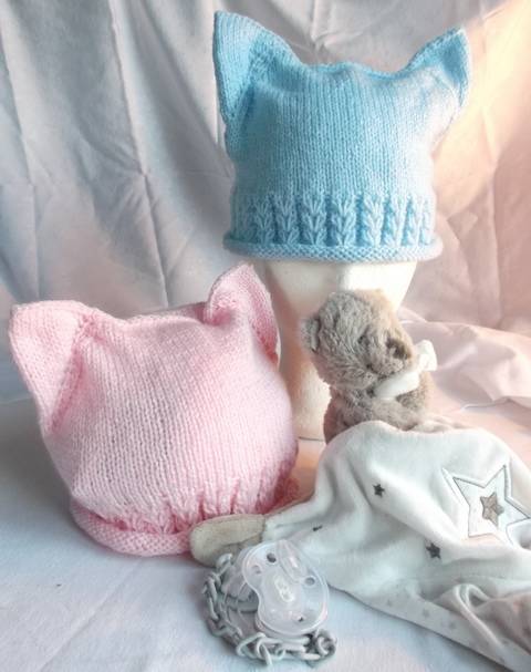 Bonnet bébé oreilles de chat et jolis coeurs
