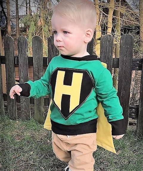 Supershirt HeyHero mit Umhang und Applikationsvorlagen
