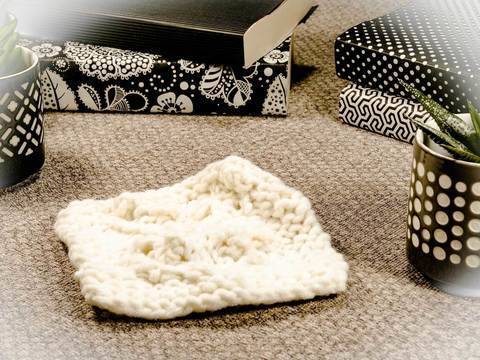 Strickanleitung Karo mit Noppenbaum