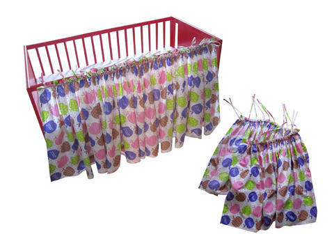 "Vorhang fürs Babybett"