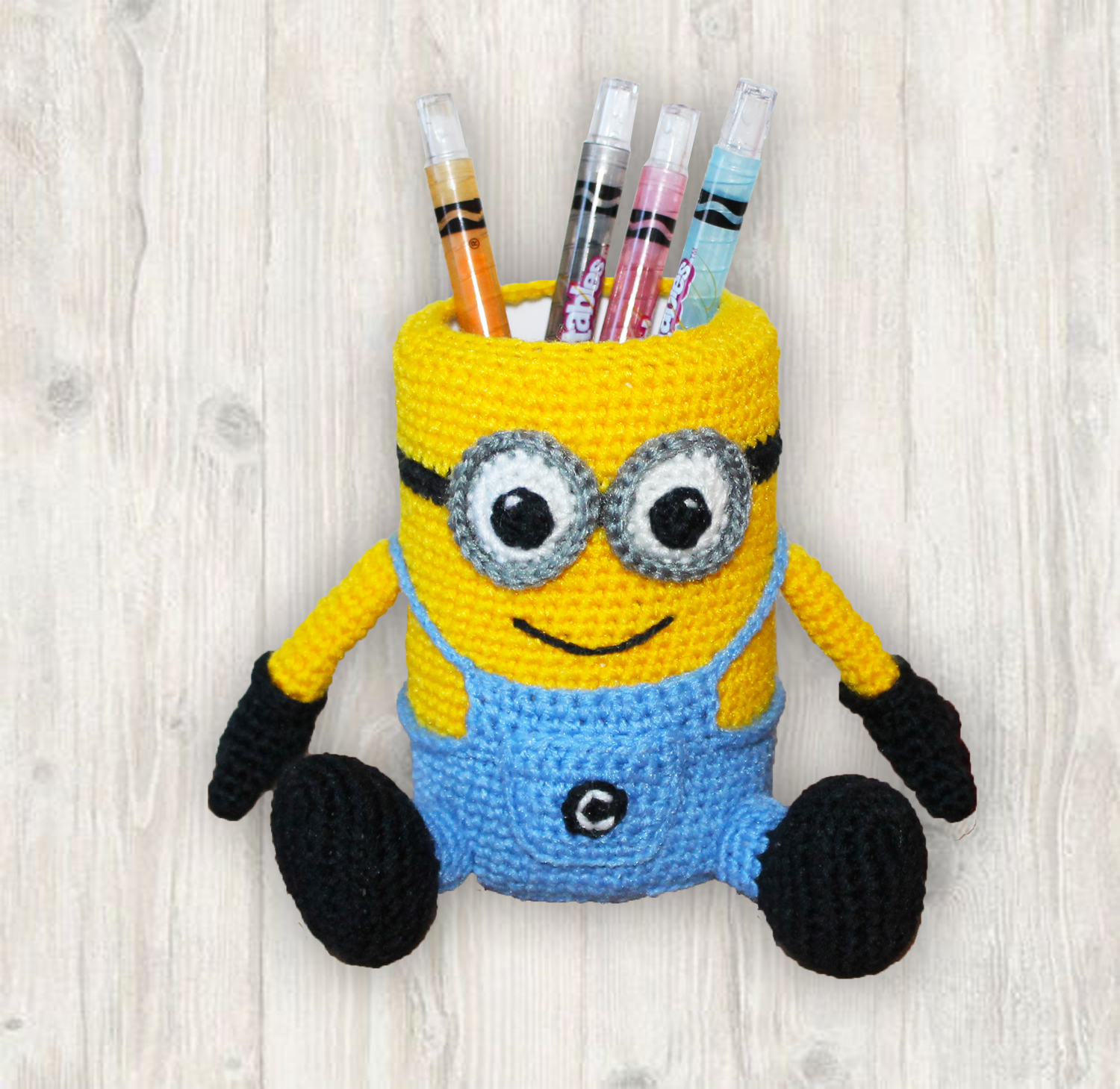 Minion Pencil Holder Pen Stand Crochet Pattern