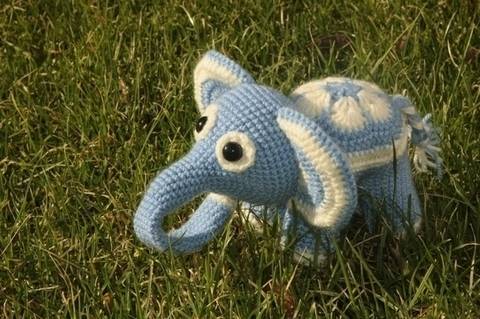 Blumenfant Elefant Häkelanleitung