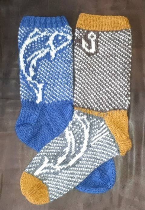 Le saumon - 1 modèle de chaussette en tricot - 2 versions