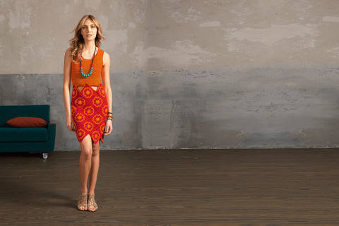Kleid in Rot und Orange