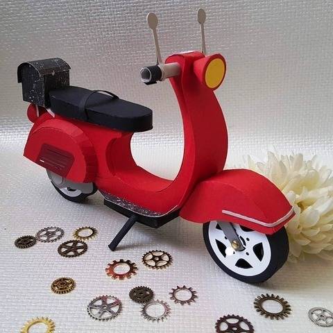 Motorroller aus Papier von KreativWerk Sabine Schmidt