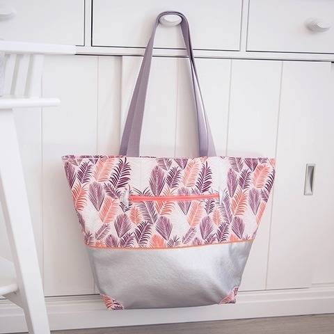 Sasha, the sunny days tote bag (3 different sizes)