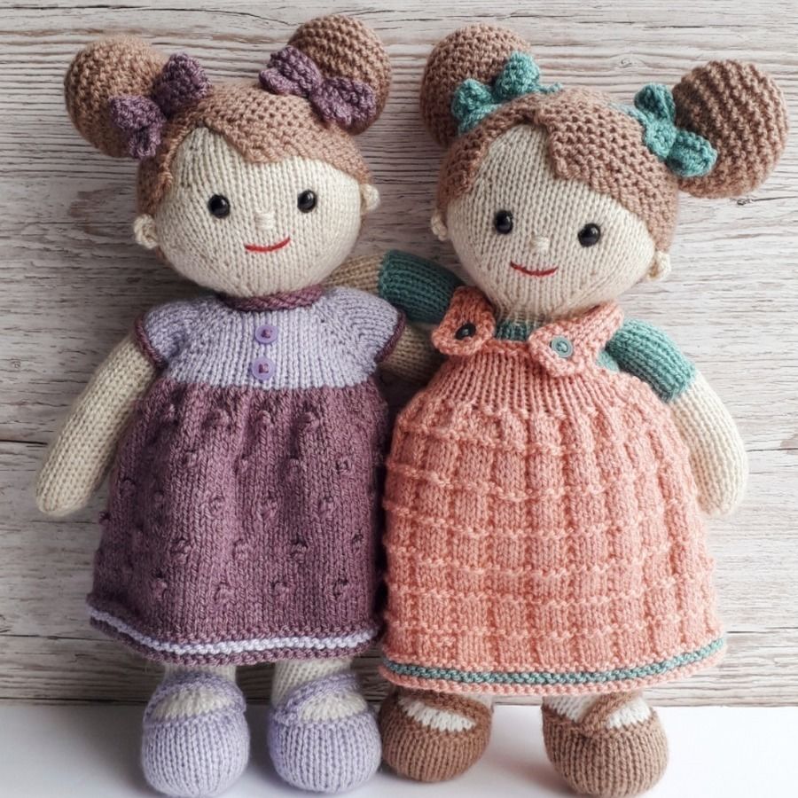 Lilly and May dolls knitting pattern