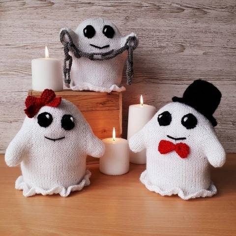 Happy Halloween Ghosts Knitting Pattern