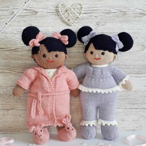 Sweet dreams Lilly and May dolls knitting pattern
