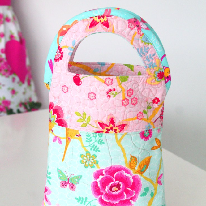 Quilted hand bag sewing pattern