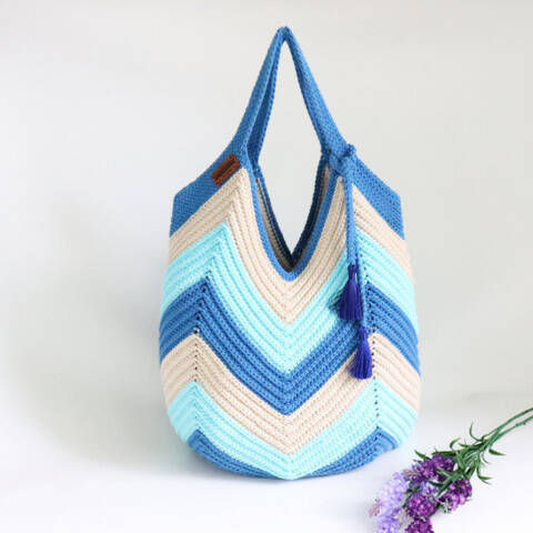 Shopping & beach bag # 1 in knitted look, Size 40 x 52 cm